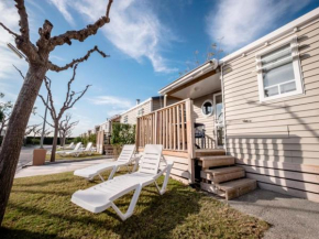Beautiful mobile home with garden